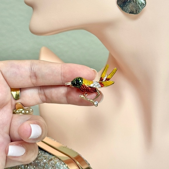 ⚜️ Miniature Elegant Multicolor Bird Brooch ❤️🔥💎 - Picture 3 of 4